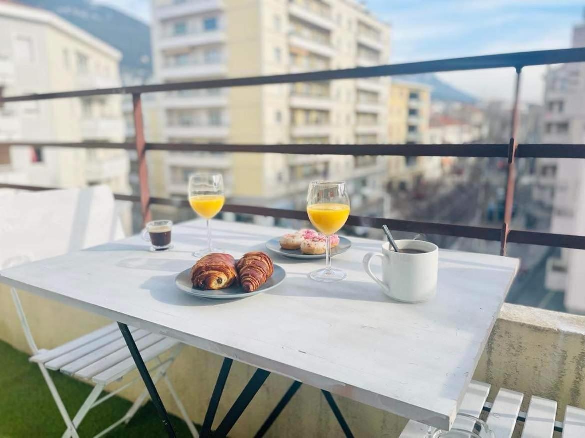Le Terra-Cota 3 Ch Privees 10' Gare-Port Et Plage, Wfi, Cosy Toulon Dış mekan fotoğraf