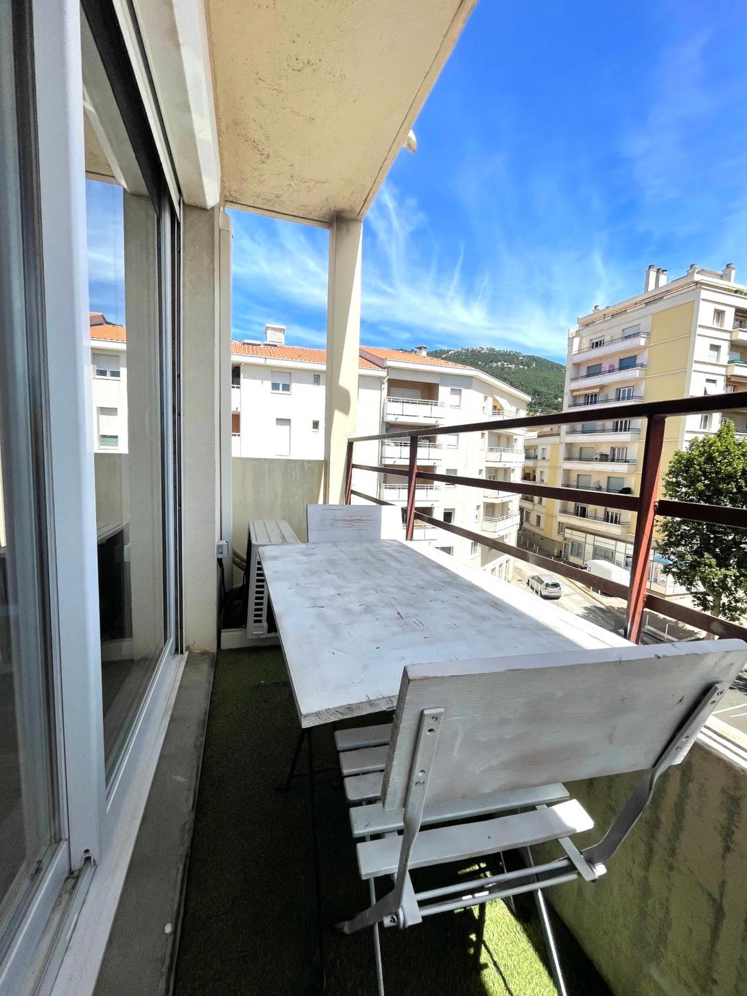 Le Terra-Cota 3 Ch Privees 10' Gare-Port Et Plage, Wfi, Cosy Toulon Dış mekan fotoğraf